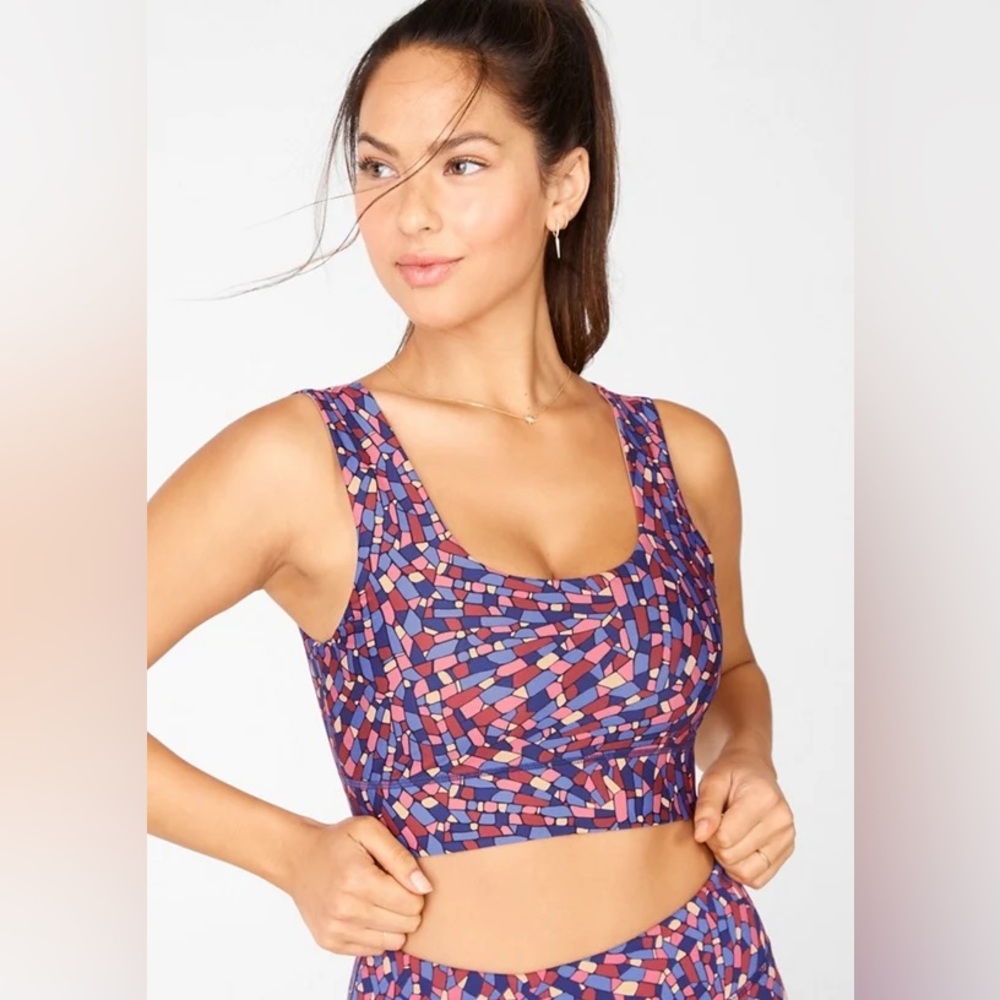 Fabletics Harlow Reversible Sports Bra Large Mosaic Print & Nude Medium Impact